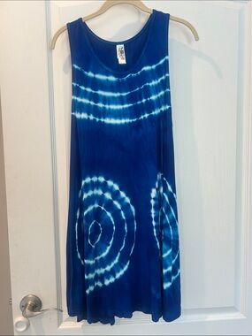 Beautiful soft India Boutique Blue and White Sleeveless Tie-Dye Dress free size